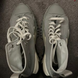 Size 9.5 Women’s High Platform Converse shoe